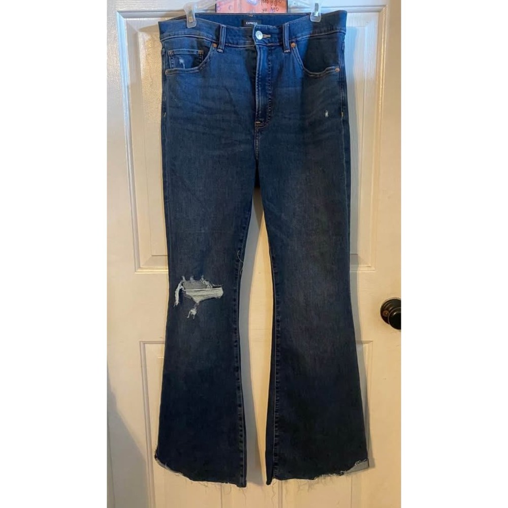 Women's Sz 12 High Rise Flare Distressed Dark Wash Jeans Frayed Hem